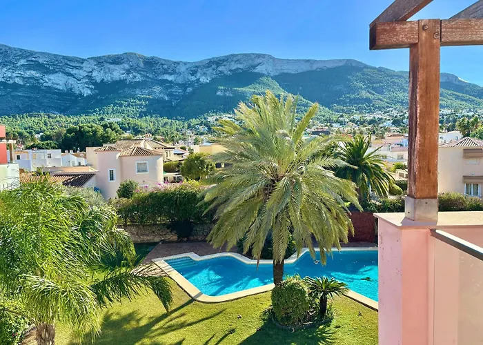 Hoteltype Penthouse 2 Beds, Parking, Wifi & Pool Stunning Views