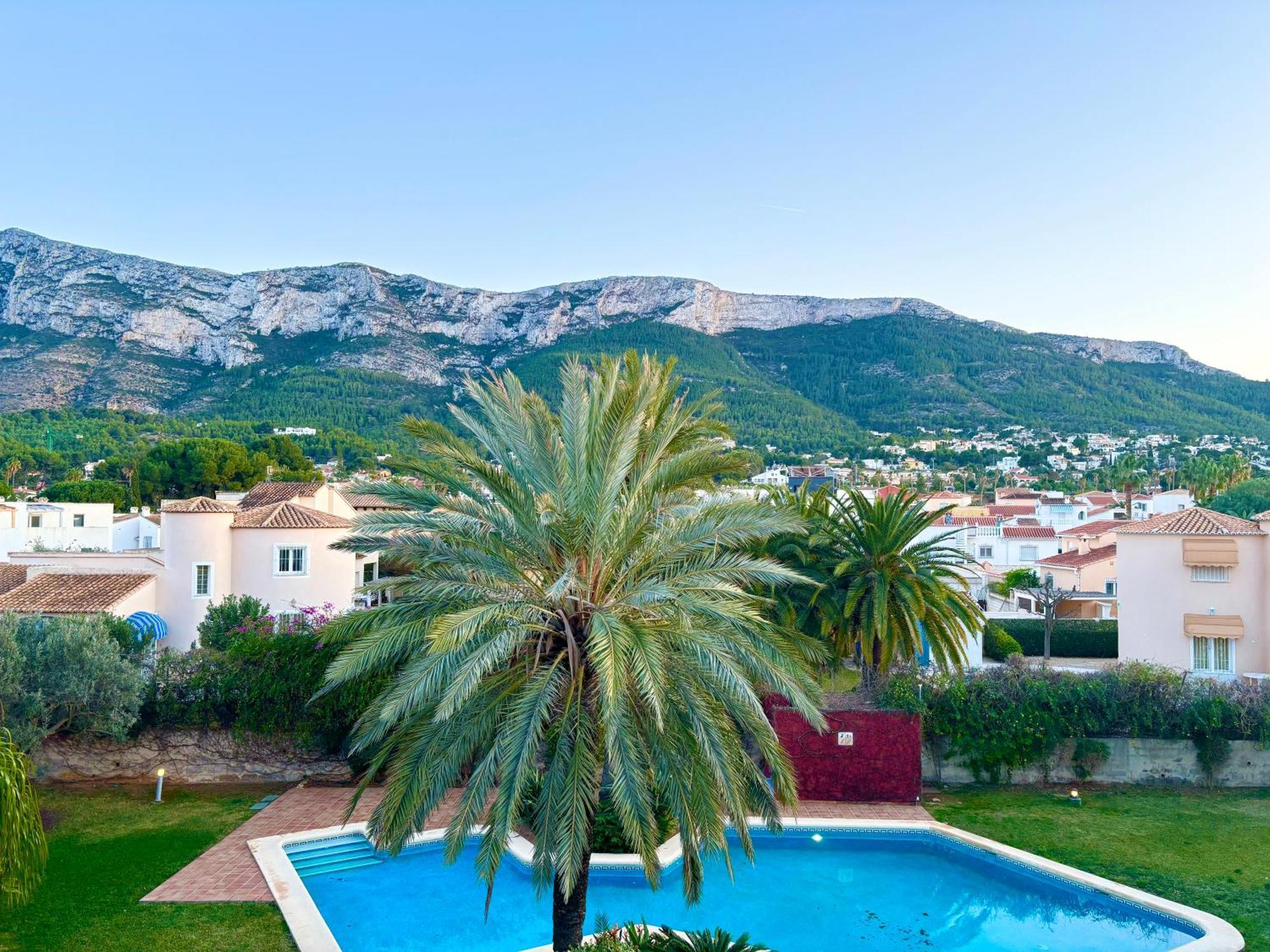 Hoteltype Penthouse 2 Beds, Parking, Wifi & Pool Stunning Views Apartament *