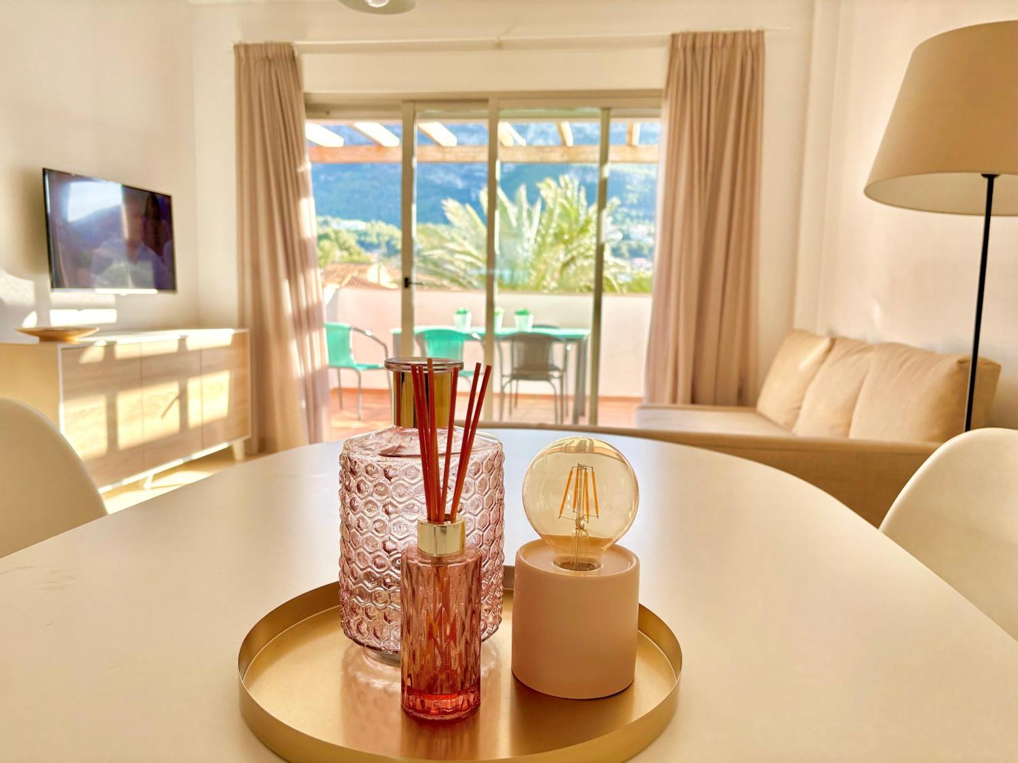 Hoteltype Penthouse 2 Beds, Parking, Wifi & Pool Stunning Views Denia