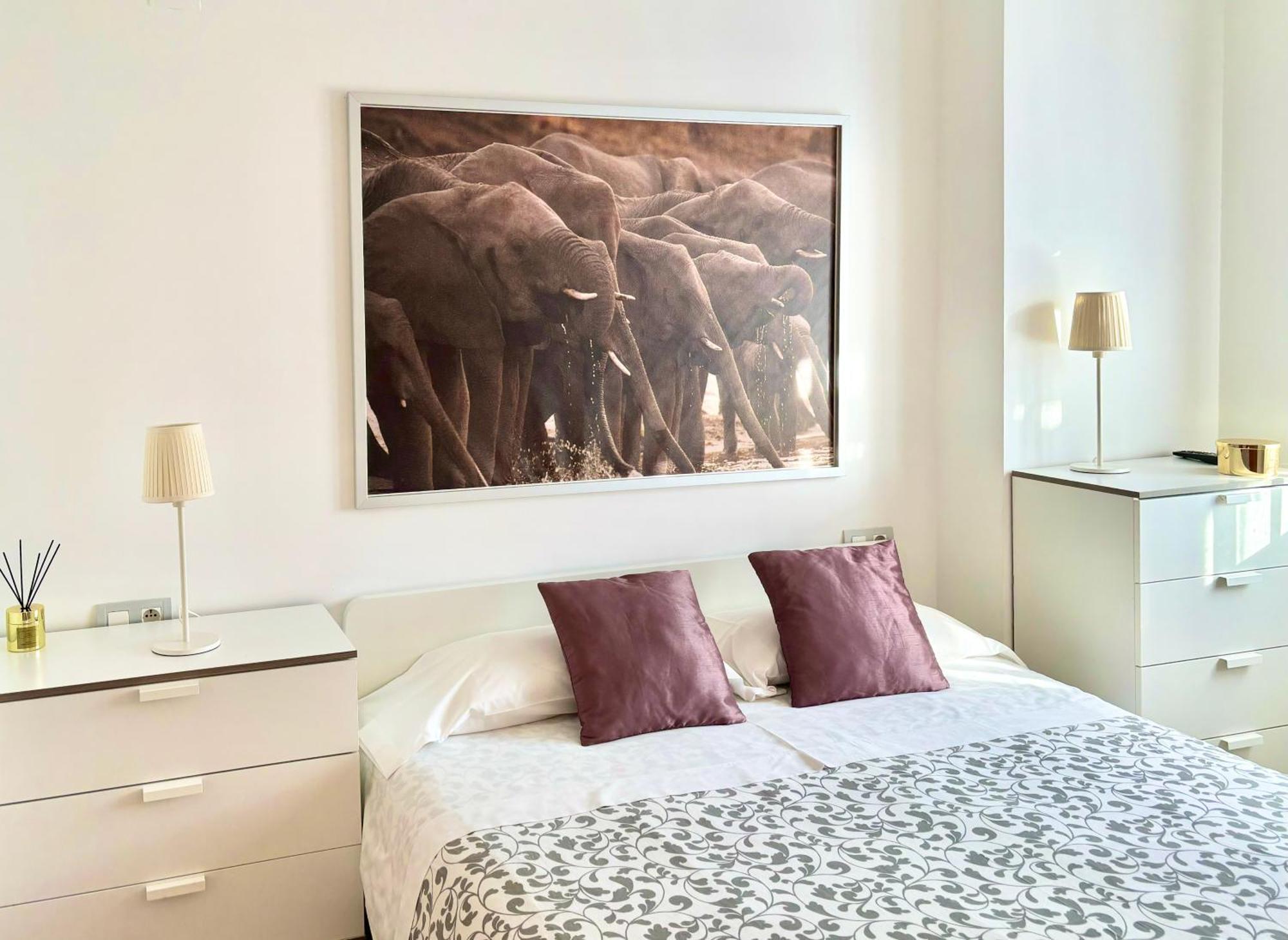 Appartamento Hoteltype Penthouse 2 Beds, Parking, Wifi & Pool Stunning Views