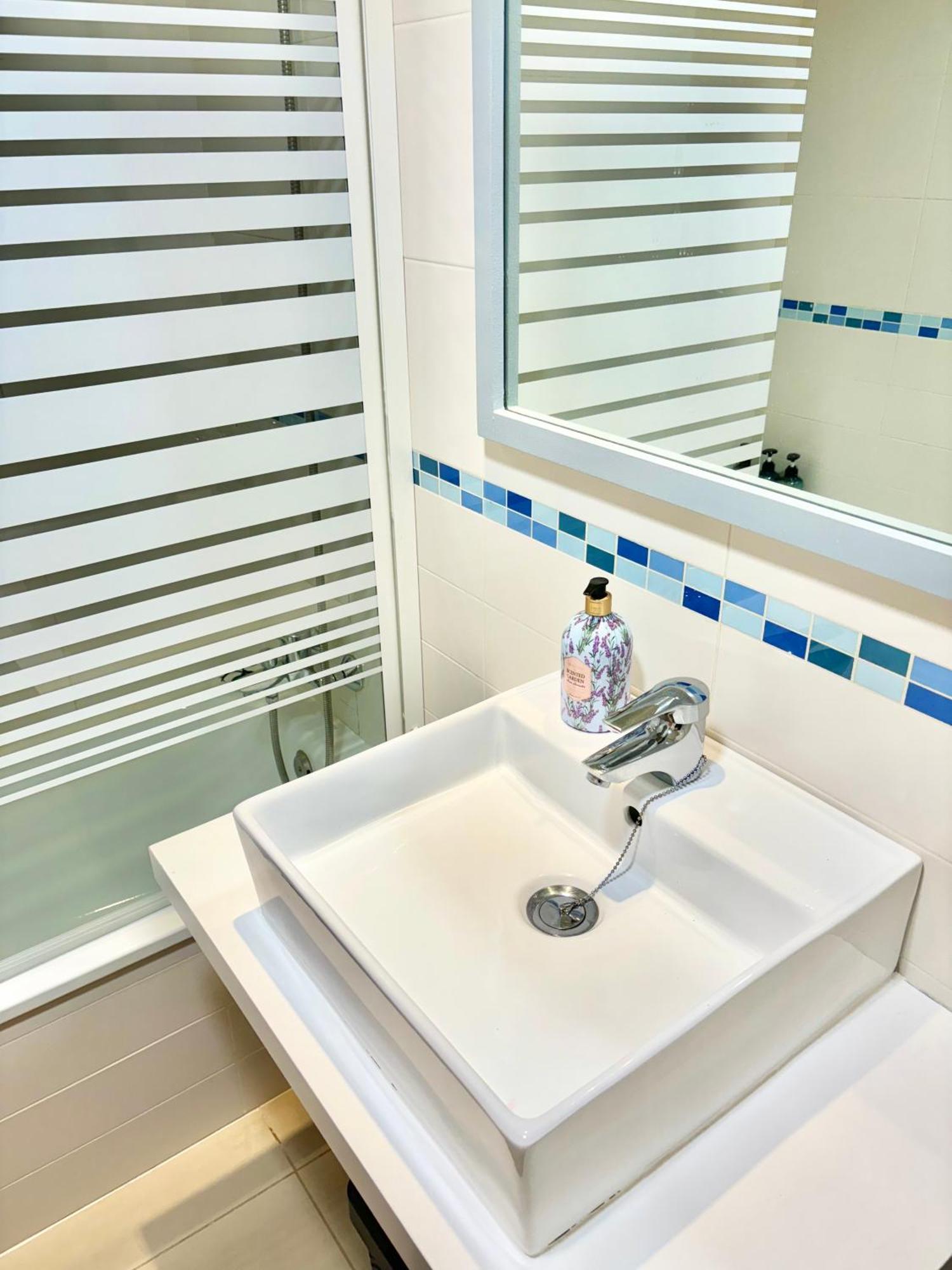 Hoteltype Penthouse 2 Beds, Parking, Wifi & Pool Stunning Views Denia