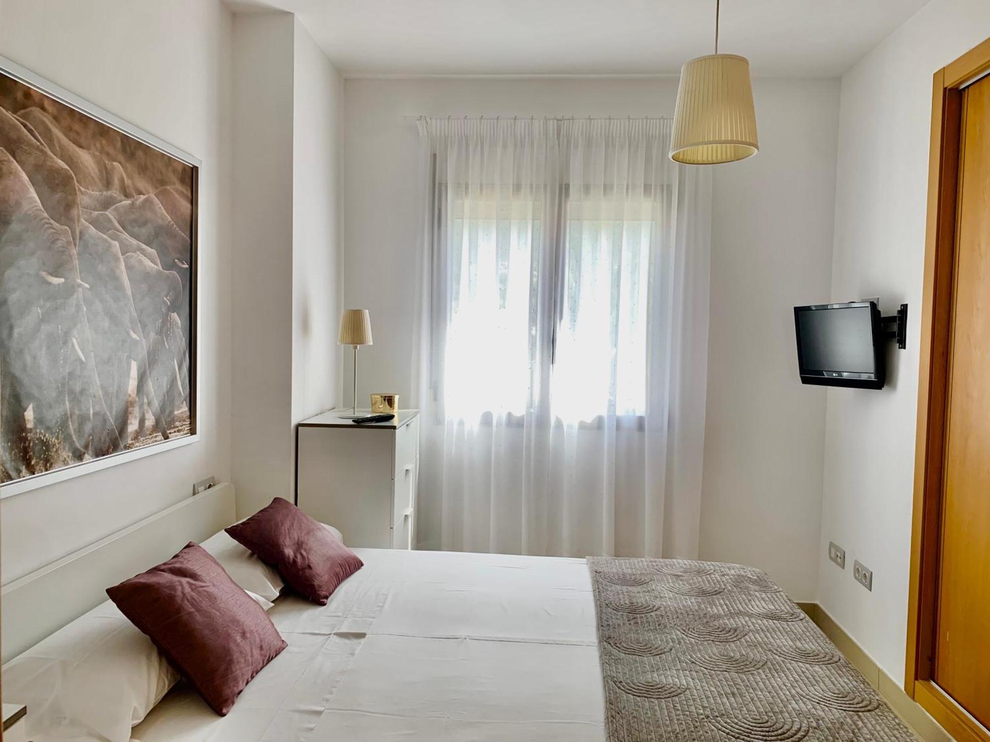 Hoteltype Penthouse 2 Beds, Parking, Wifi & Pool Stunning Views Appartamento
